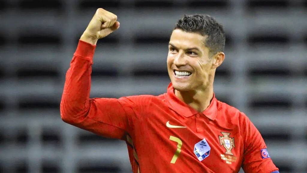 Cristiano Ronaldo with hand in air